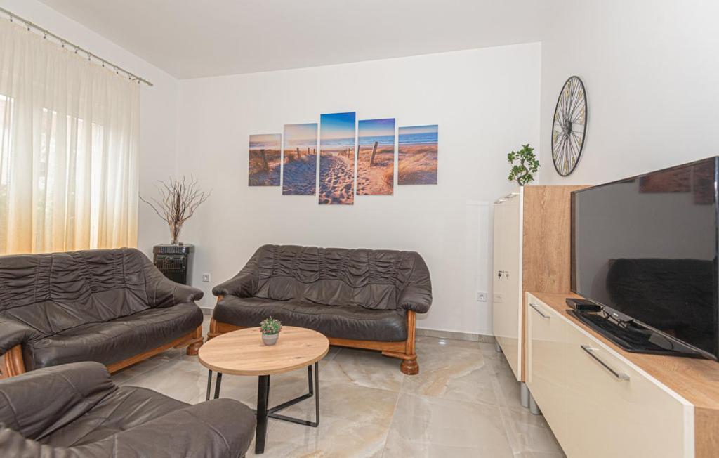 Holiday Home Gveric Водице Екстериор снимка