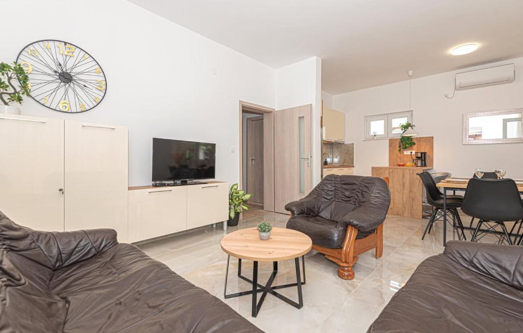 Holiday Home Gveric Водице Екстериор снимка