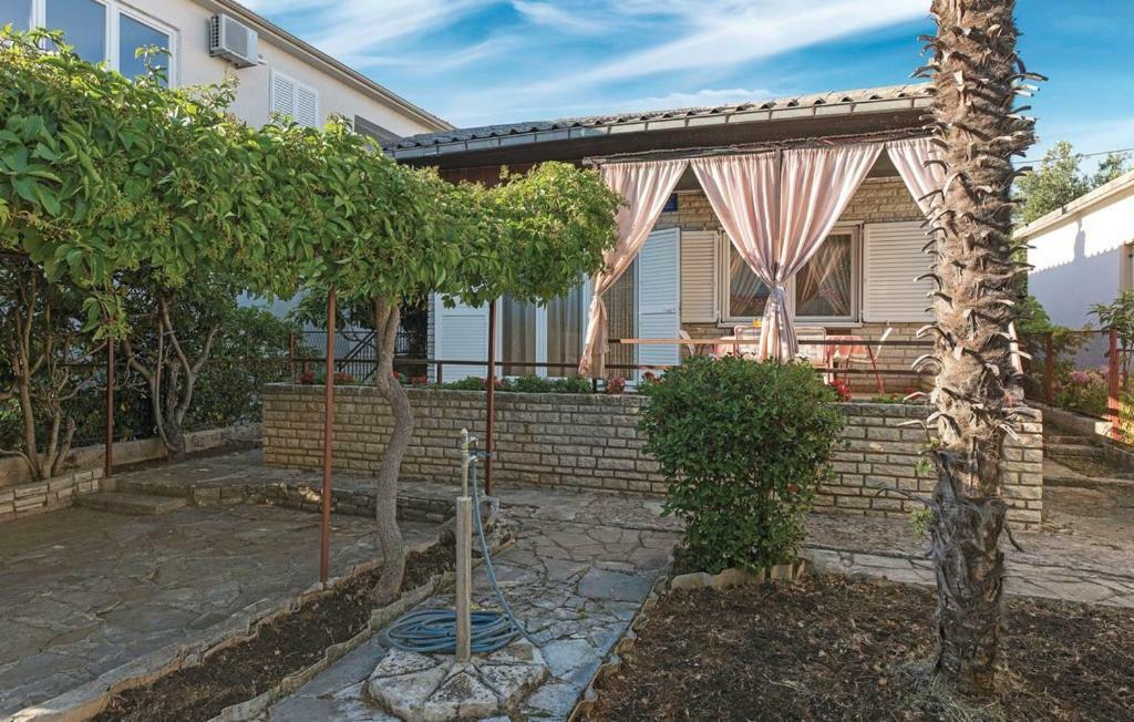 Holiday Home Gveric Водице Екстериор снимка