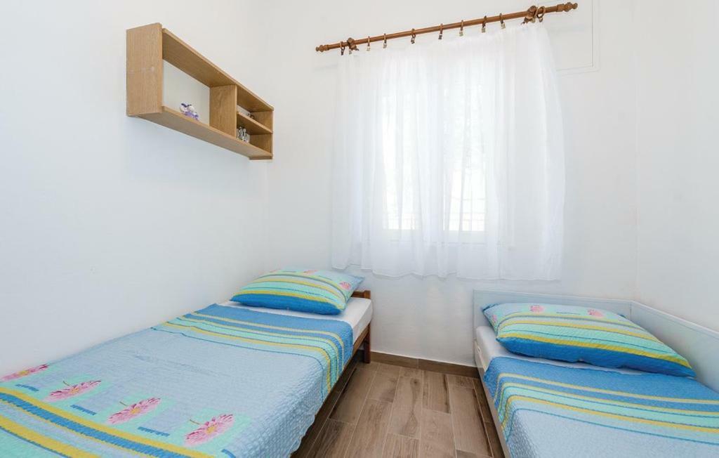 Holiday Home Gveric Водице Екстериор снимка